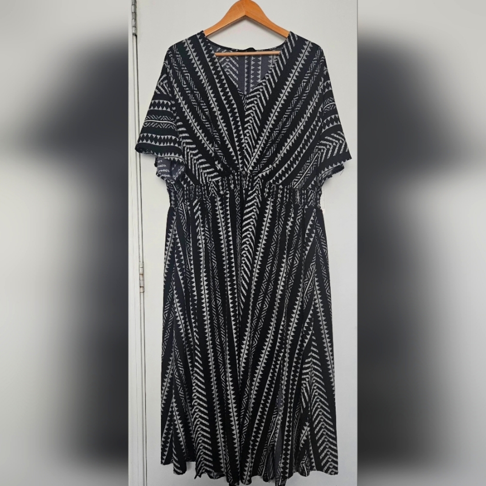 BloomChic Solid Geometric Dolman Sleeve Pocket Shirred Split Hem Dress, 18/20